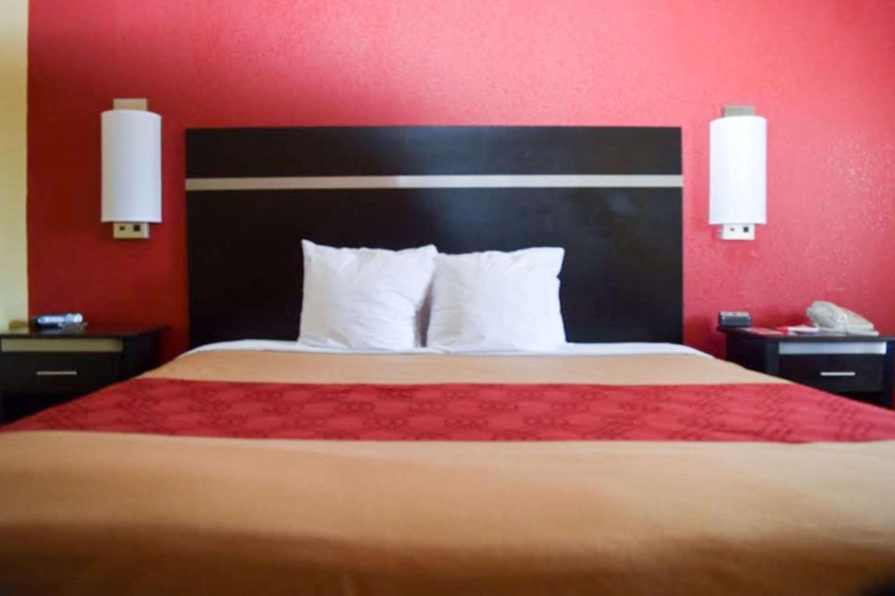 Econo Lodge Джонсборо Экстерьер фото